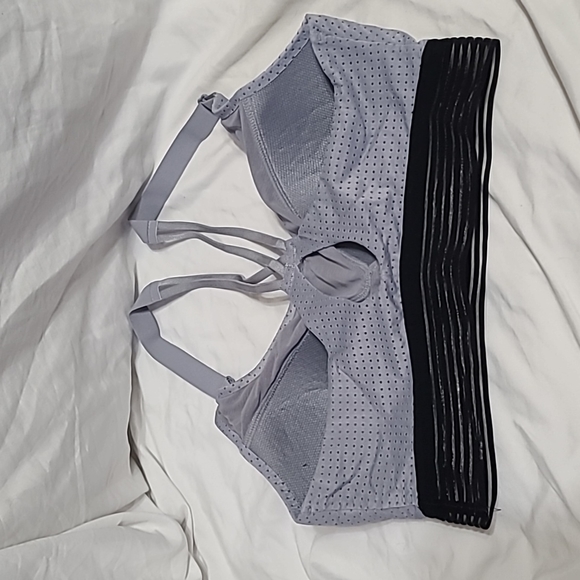 Victoria's Secret athletic lightweight sports bra 32d - Picture 2 of 3